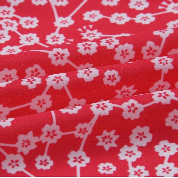 Adorable Front Tie Crop Top - Picture 8 of 8